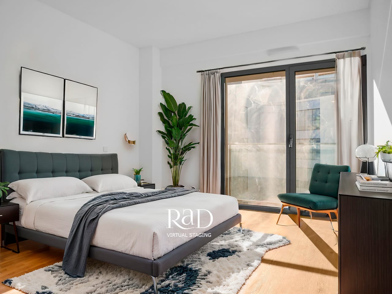 Suite - staged